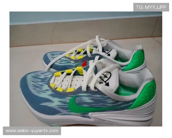 篮球鞋穿搭文化兴起，性能测评让位造型展示